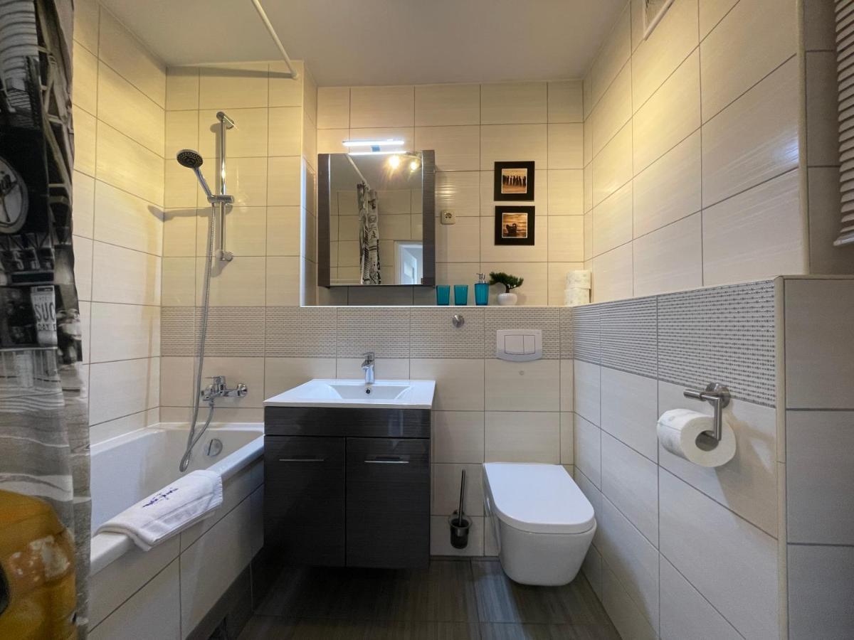 Wolin-Travel Apartament Dom Przy Parku Miedzyzdroje Bagian luar foto
