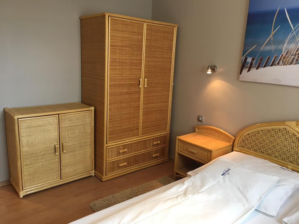 Wolin-Travel Apartament Dom Przy Parku Miedzyzdroje Bagian luar foto